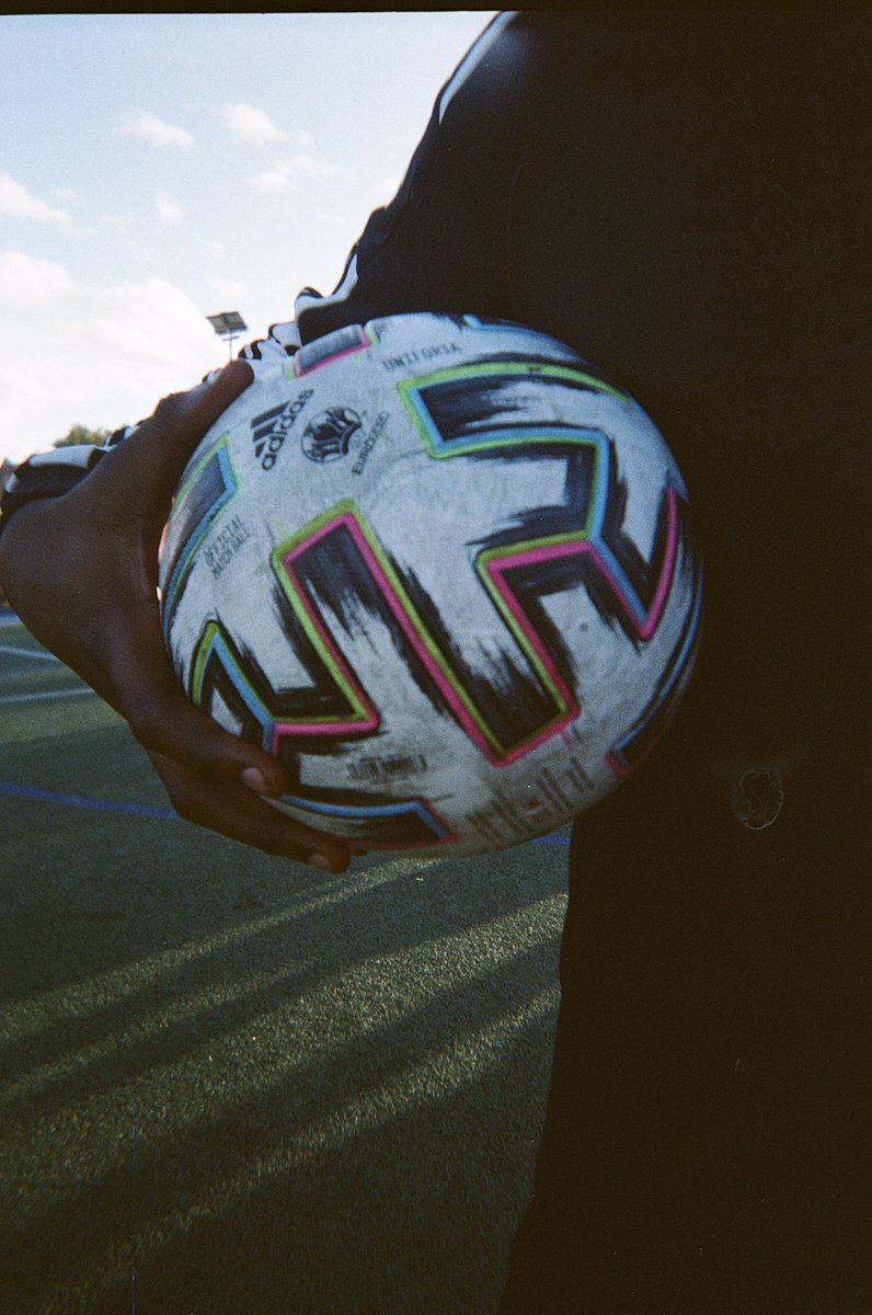 Shameek_Ldn's tweet photo. ANNOUNCEMENT 📢 

Registration for our new intermediate standard @GoalpostsLeague season is now open 🏟 

We’ve got three spots remaining ⚽️

Head over to The Goalposts League to find out more✨ https://t.co/ftKIaFCNwS