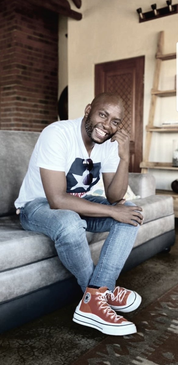 7up and the usual smile...
Pirates though joale ke Man U, boko no more...