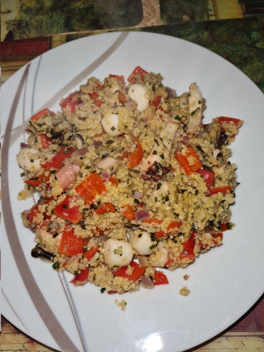 viola_sabine's tweet photo. So freaking delicious 😋
Couscous, 3 red pointed peppers, 8 cloves of garlic, 1 red onion, oregano, chives, mixed seafood such as different parts of squid, mussels and shrimp, homemade vegetable broth
#soulfoud #seafood #lovecouscous #yummy #cookingwithoutsalt #norecipeneeded https://t.co/qcFROH4u9o