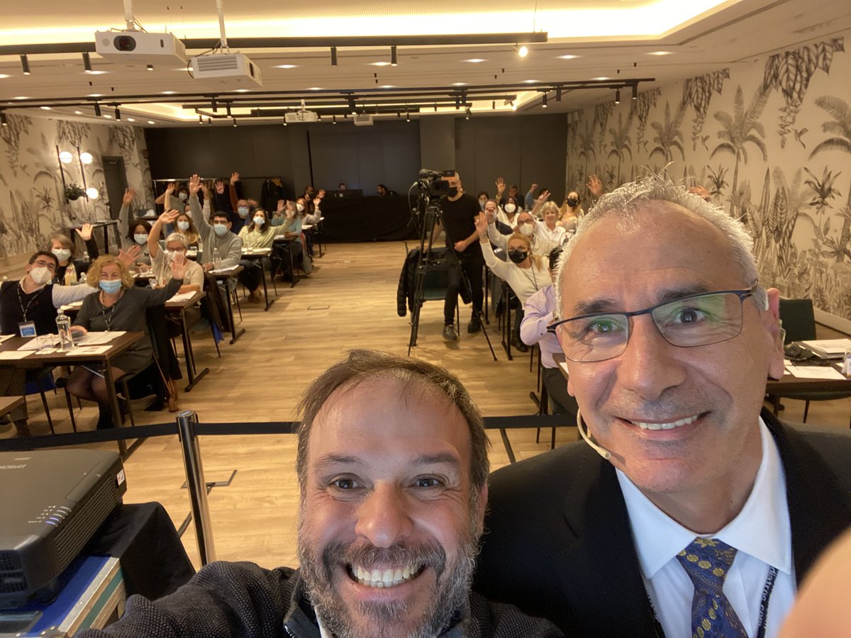 jaimepiquero's tweet photo. Aprender y hacer amigos.. de eso se trata! Gracias Rafa @SchezBorrego #diatrosAcademy #gineDermatologia #diatros2021 ##dermatology #barcelona #beauty #aesthetics https://t.co/EWNJi347TQ