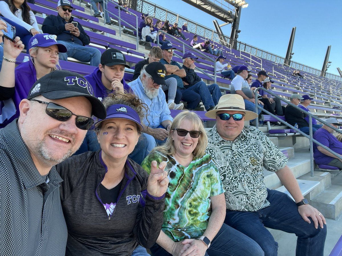 WoodsyTx's tweet photo. Back at the Carter. Missing Coach P. #GoFrogs #BeatBaylor @TCU_Athletics @TCUFootball https://t.co/xOgoz5aF89