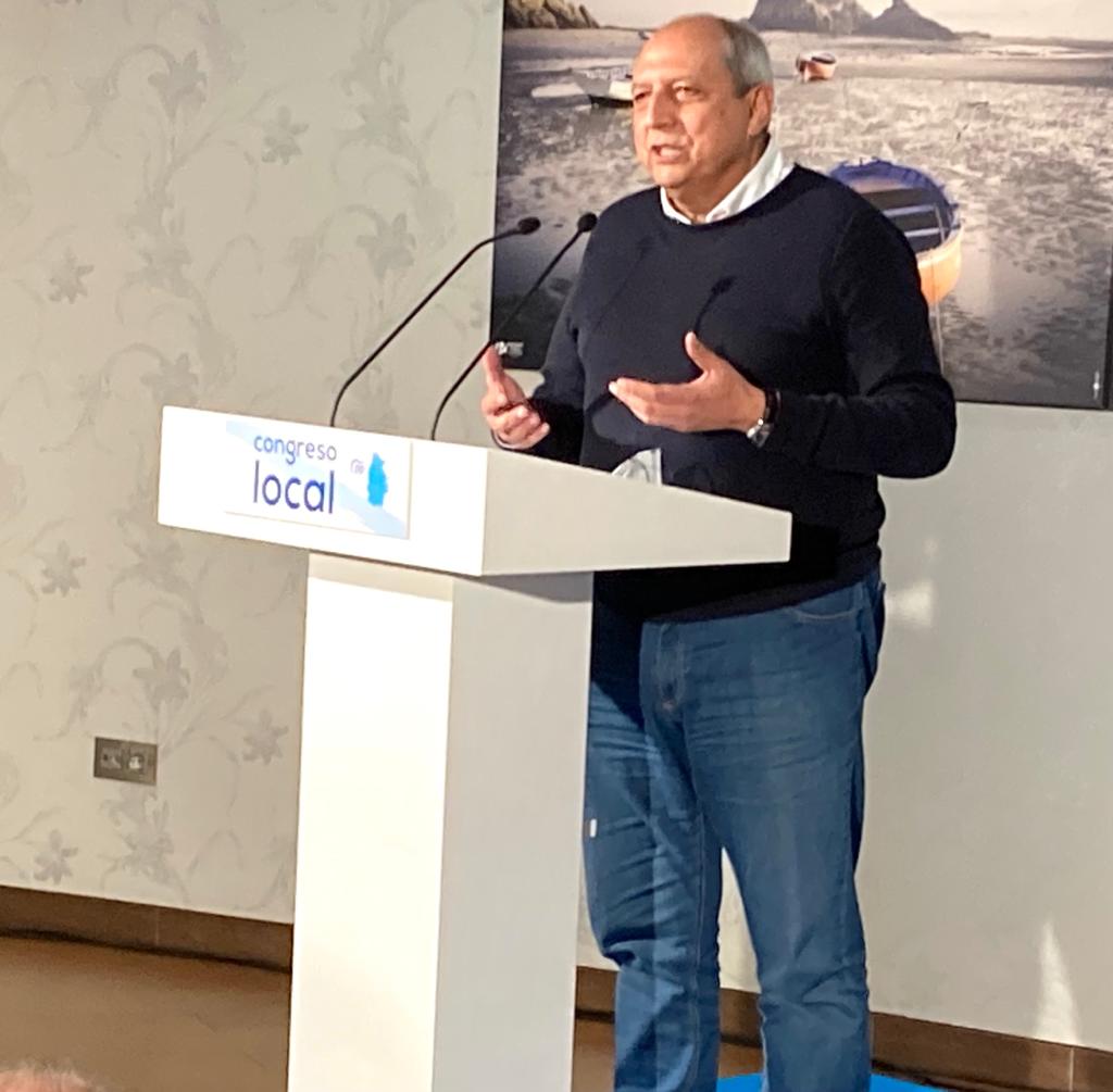 PPdeLugo's tweet photo. Óscar Rodríguez, elixido presidente do PP de Viveiro.
Candia, Olano e Tellado arrouparon ao líder da formación popular neste municipio, xunto a outros cargos orgánicos a nivel provincial.
#uncamiñoporpercorrerxuntos https://t.co/xtOu6XMsnk