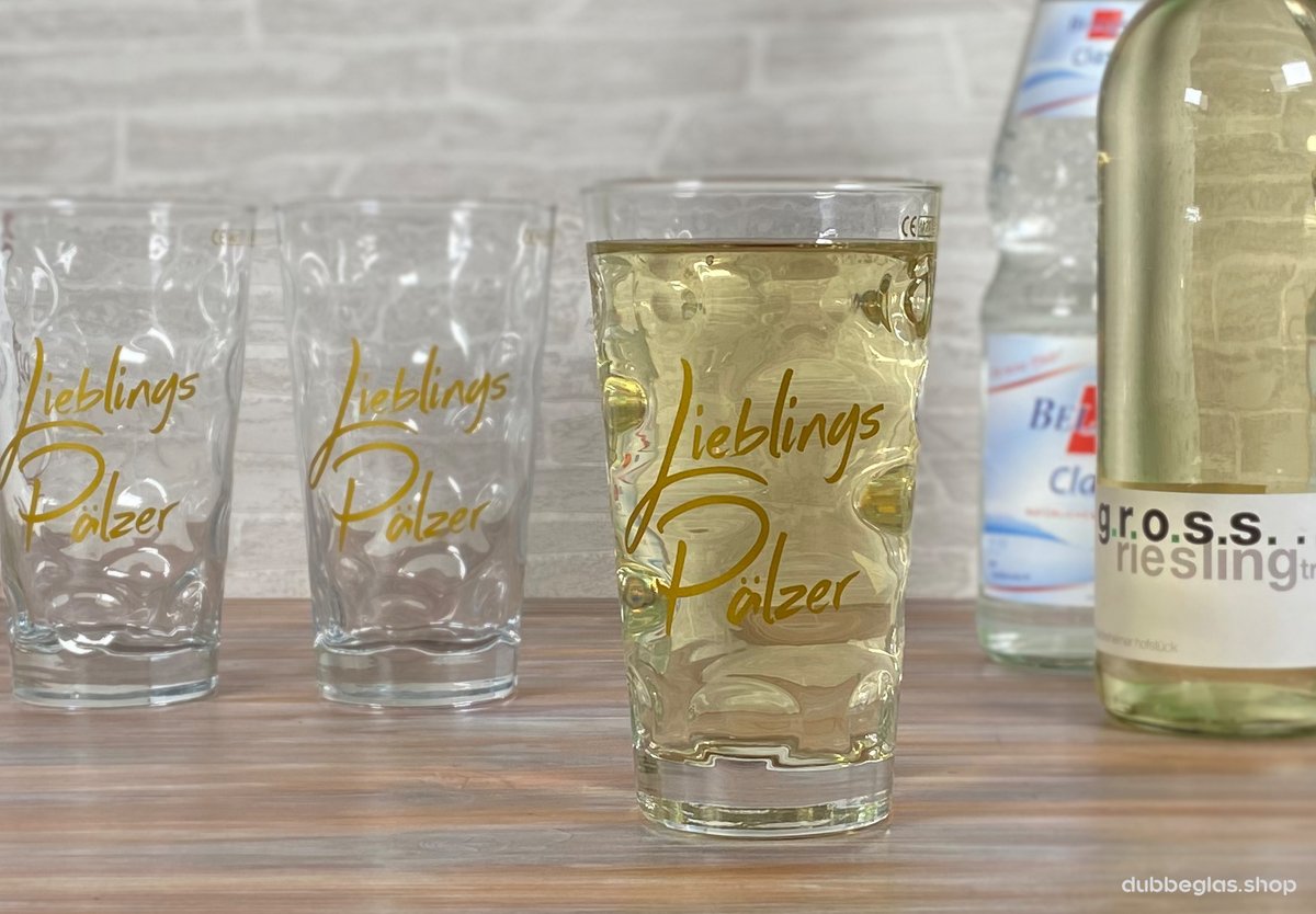 dubbeglas_shop's tweet photo. Lieblings-Pälzer Dubbeglas 0,5 L
Originelles Geschenk für den besten Pfälzer Freund
https://t.co/U60AOZeizA
#lieblingspfälzer #liebling #schobbe #pfalz #pfälzer #pfälzerin #pfälzisch #schorle #rieslingschorle #schorleliebe #dubbeglas #dubbegläser #schorleglas #meckenheim https://t.co/gH8qtyZujn