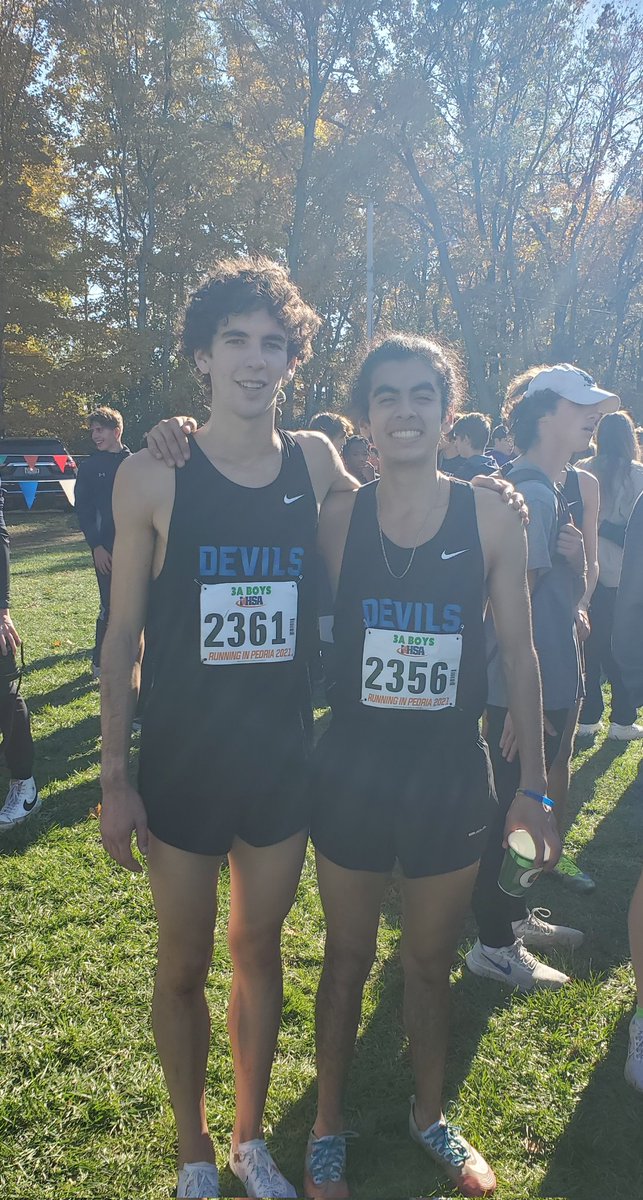 All State!! Congratulations to Luke Wiley, 4th place and David Lara 24th place at IHSA State Finals. Way to go!
#WeAreWarren
#TheWarrenWay
Go Blue Devils!
