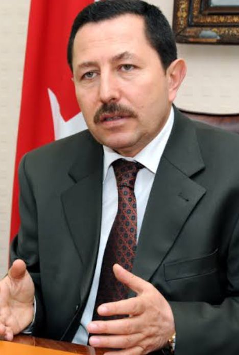 TeamSpirit2021's tweet photo. Sergen Yalçın maç sonu https://t.co/O5UjxBEwi4