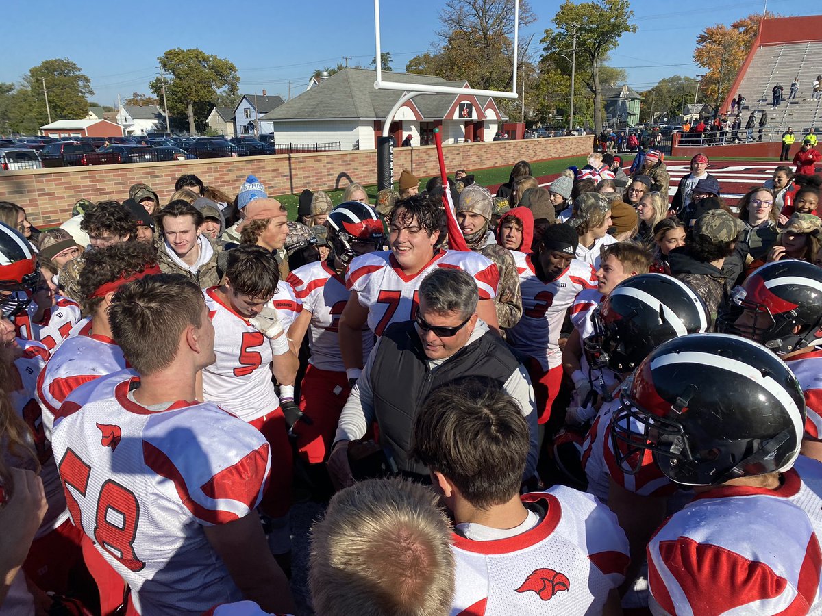 FOX17Blitz's tweet image. Cedar Springs 21, Muskegon 14 - Final

The Red Hawks are district champs