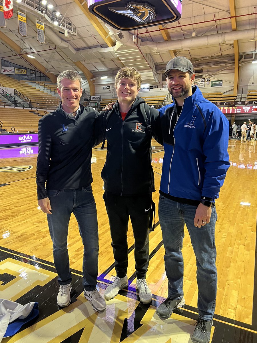 LawtonBoysBball's tweet photo. Great afternoon watching former Blue Devil and current Kalamazoo College Hornet @Alex_Rueff play against WMU! https://t.co/yhgmU1tpfA