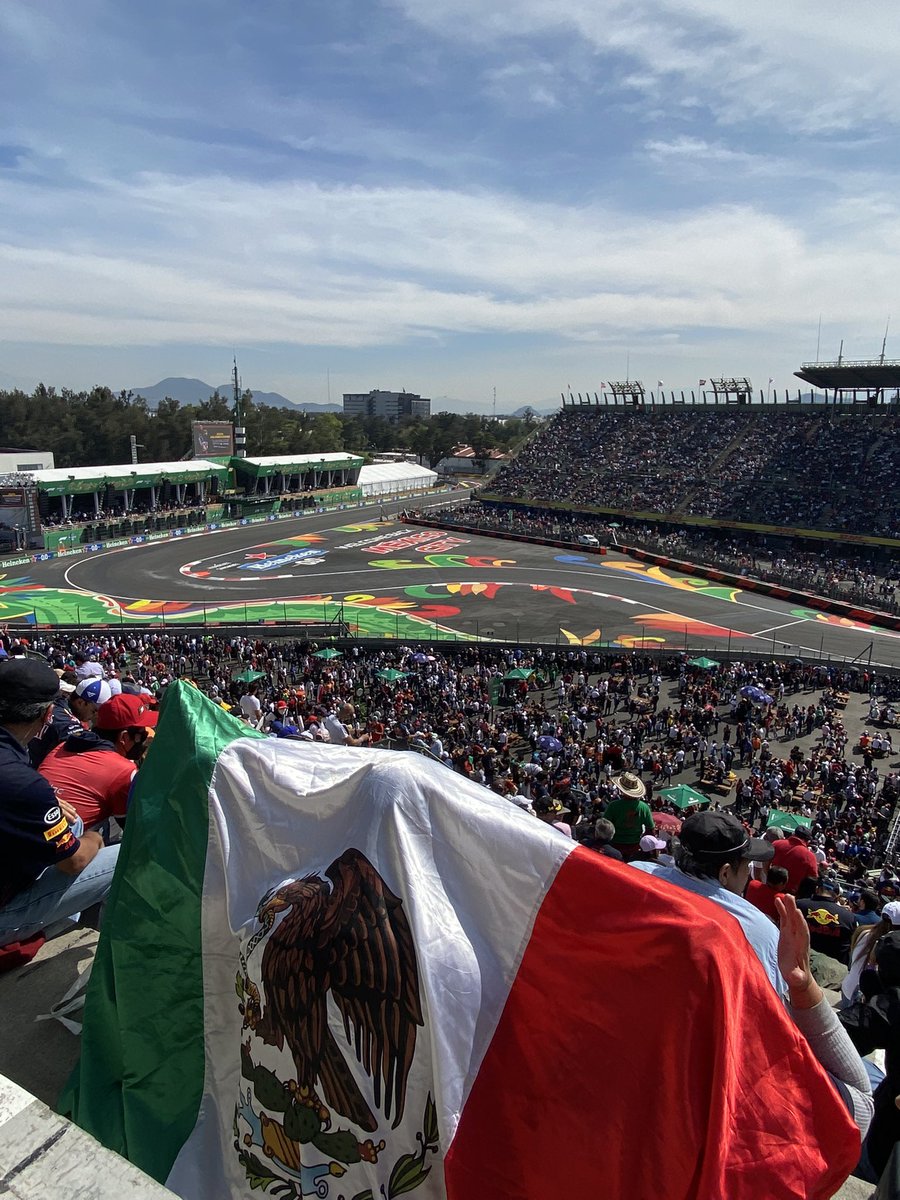 PabloOBringas's tweet photo. ¡Vamos Checo! #MexicoGP https://t.co/hrwXiEHGk5