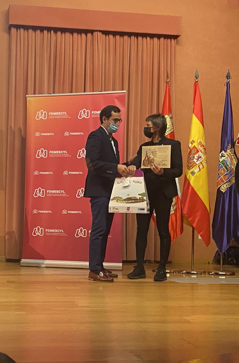 palencia_deport's tweet photo. 🧗⛰Ha sido un honor ser anfitriones y acompañar a la @FDMESCYL en su Gala regional ….👏👏Enhorabuena a todos los premiados y a los organizadores del acto https://t.co/GeK0g74xDM