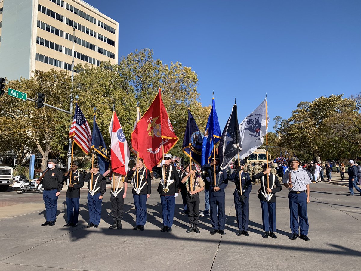 wh_afjrotc's tweet photo. Veterans Day Parade 2021 https://t.co/hcPgoQLY21