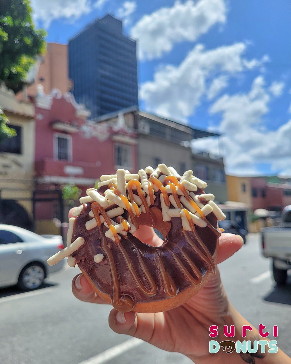 SurtiDonuts's tweet photo. Ricas y suaves donas para todos los gustos🤤
Que esperas para compartir un dulce momento? No dejes para mañana lo que puedes comerte hoy 😊
Te esperamos!
📲 Contactanos para servicio delivery 04126095695🛍️🛵
#endulzatumomento #donuts #surtilovers #donas #delicioso #FelizSabado https://t.co/xsZBI1R4WJ