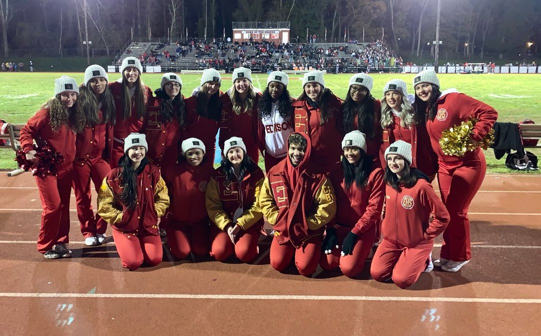 MaddieTaub's tweet photo. huge win last night!!!!!!! let’s go south side❤️💛 https://t.co/8jqJFpFYO5