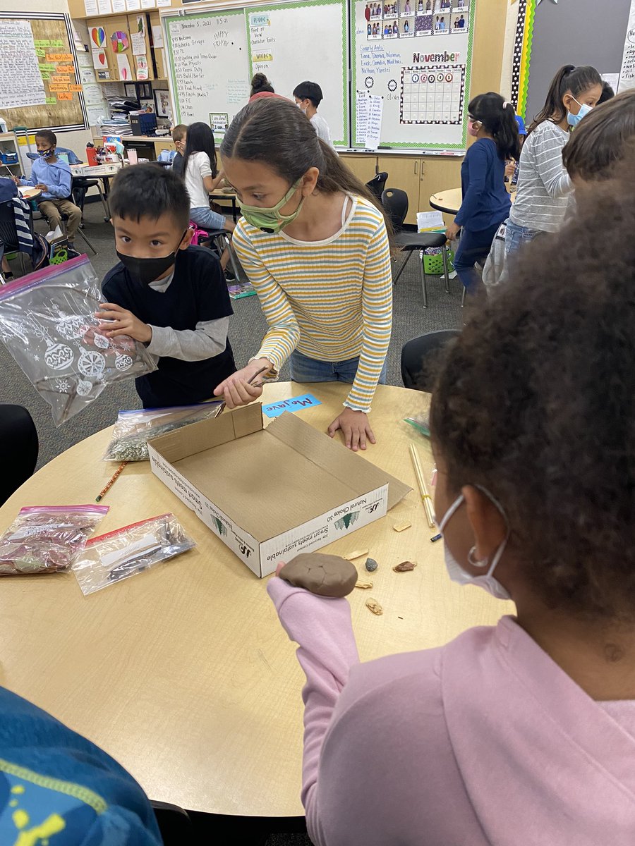 SuzanneFelix4's tweet photo. Building Native American Shelters best quote of the day “this is hard the native Americans must of been very clever” #Collaboration #stem #shelters #iteachthird #wolfCANyon #plan #design #build #think #talk #workhardplayhard #naturalresources https://t.co/npFCUH9R0F