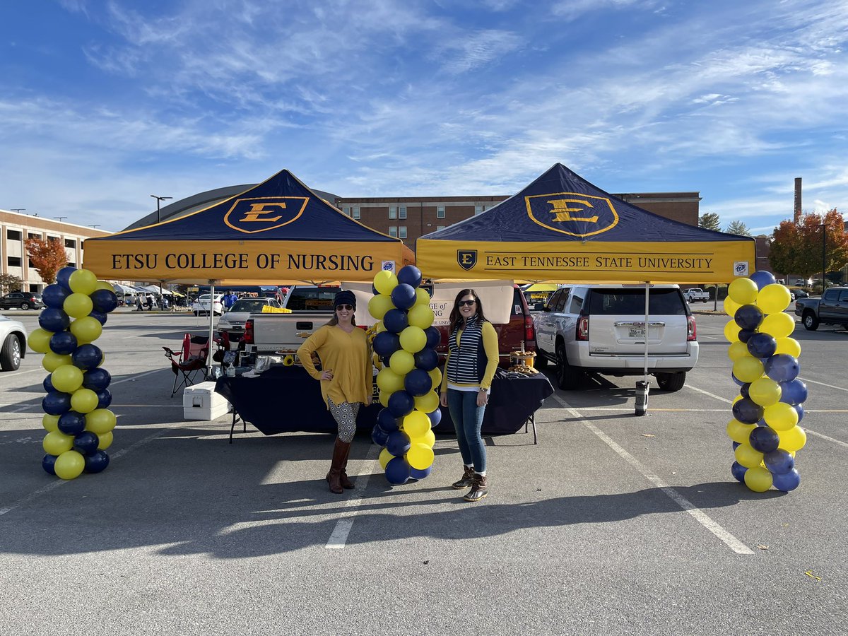 AngelaFlemmer's tweet photo. @etsucon had a blast tailgating this morning with our new Dean Dr. Horsey!!! Seeing old friends and graduates from across the years makes it so worthwhile! https://t.co/eTDi6ZXTU0