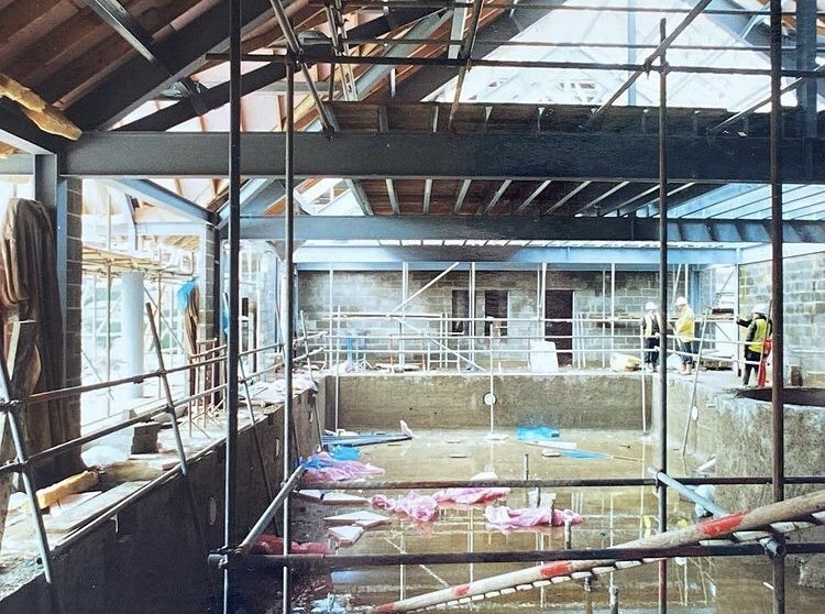Danesfieldhouse's tweet photo. A Work of Art ⭐️ Some lovely images have come out of the woodwork of the construction of our spa 20 years ago 🎨 @Spa_Danesfield
#history #construction #builders #painters #artist #murial #wallart #stepbackintime #spa #foundations #spaday #localspa #spailluminata https://t.co/H5cjvXz9hP