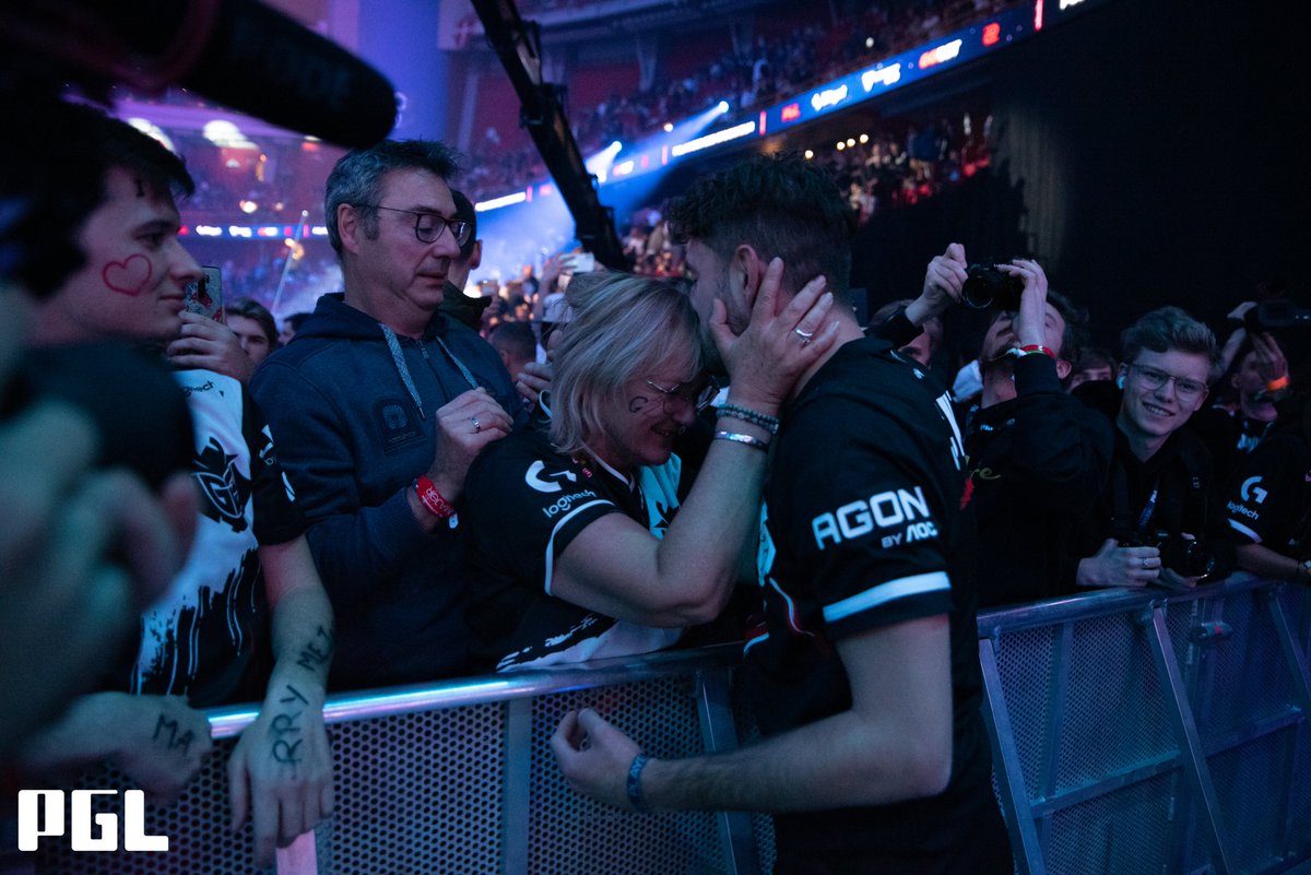 pglesports's tweet photo. This photo 💟

#PGLMAJOR https://t.co/rnI6dm1Vey