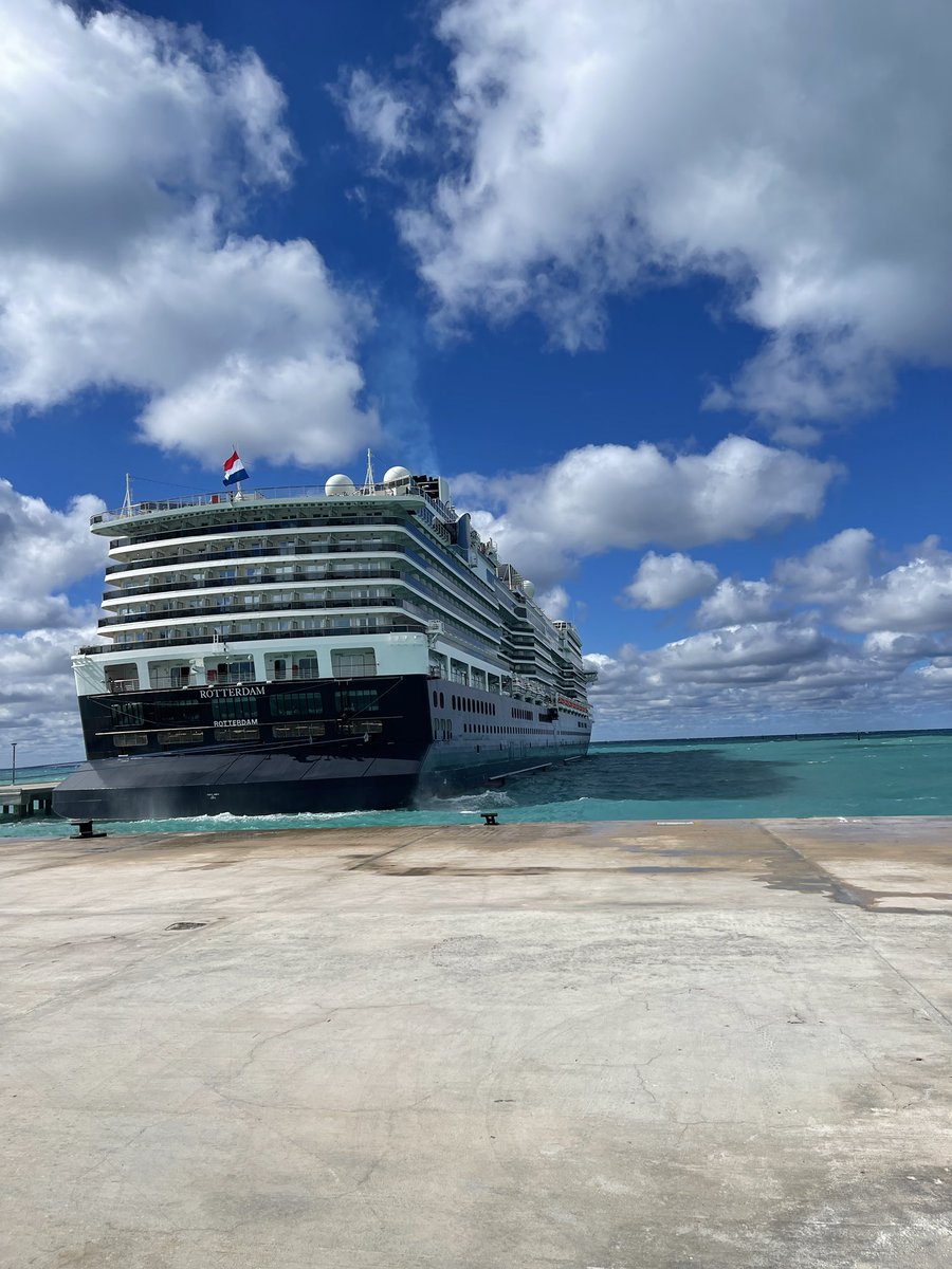 CruiseRadio's tweet image. Turned out to be a nice day at Bimini aboard @HALcruises Rotterdam. Resorts World Beach Club was closed so I ran three miles and walked down to the Hilton to use the ATM. Big day. #cruise #HALCruises