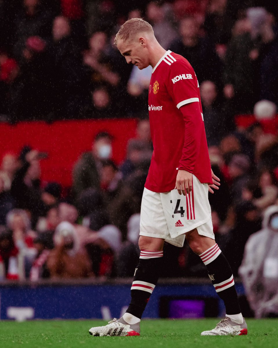 Donny_beek6's tweet image. A disappointing day. But your support means everything. 🔴🙏