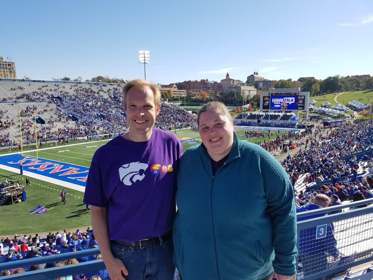 travishampl's tweet photo. We enjoyed watching #KStateFB defeat KU 35-10 in Lawrence. K-State running back Deuce Vaughn had a career-high 162 yards &amp; 3 touchdowns. https://t.co/ST5RTk0uYy
