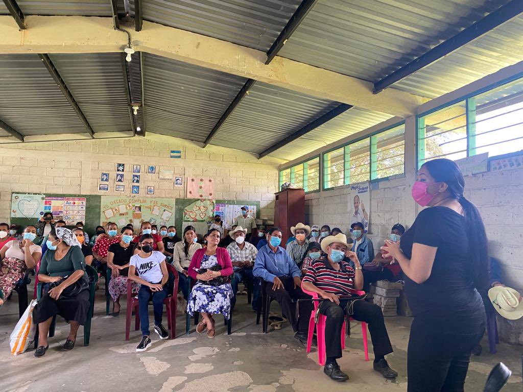 GladisDiputada's tweet photo. 📍Mesetas, Opatoro. 

Contenta de compartir esta mañana junto a Dunia Martinez nuestra candidata alcalde del gran #EquipoDePapi y mis compañeros diputados; pero muy muy feliz de compartir con mi amiga Rosbinda. 

Estamos listos para ganar este 28 de Noviembre en Opatoro, La Paz. https://t.co/rp5uvNVsMC