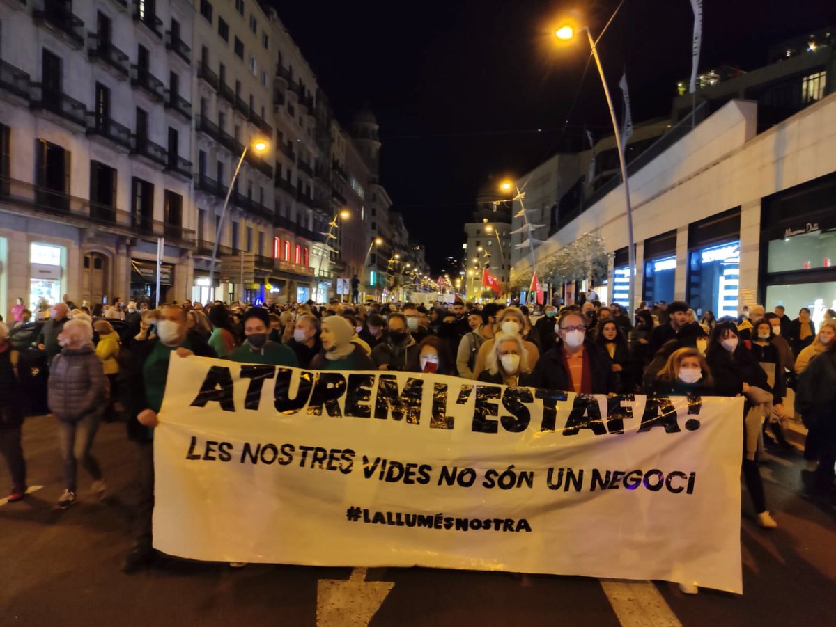 O #aturemlestafa o tornem al 🔥
#LaLlumÉsNostra