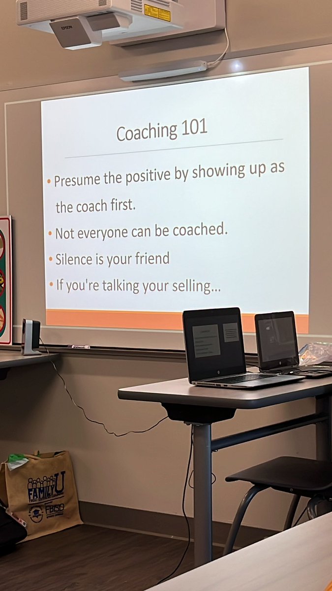 Tjinnroxx's tweet photo. Coaching 101
@FBISD_extlearn @MyCampusGoals https://t.co/X7jKAMkkf0