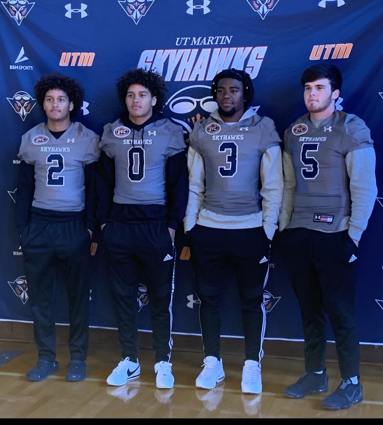 Had a good time at UT Martin today !🔥 thank you for the invite <a href="/jay_macintyre11/">Jay MacIntyre</a> <a href="/UTM_FOOTBALL/">UT Martin Football</a> <a href="/iam_bc3/">Bryson Claiborne</a> <a href="/Jess_Holder11/">Jess Holder</a> <a href="/keenanburnley21/">长乃</a>
