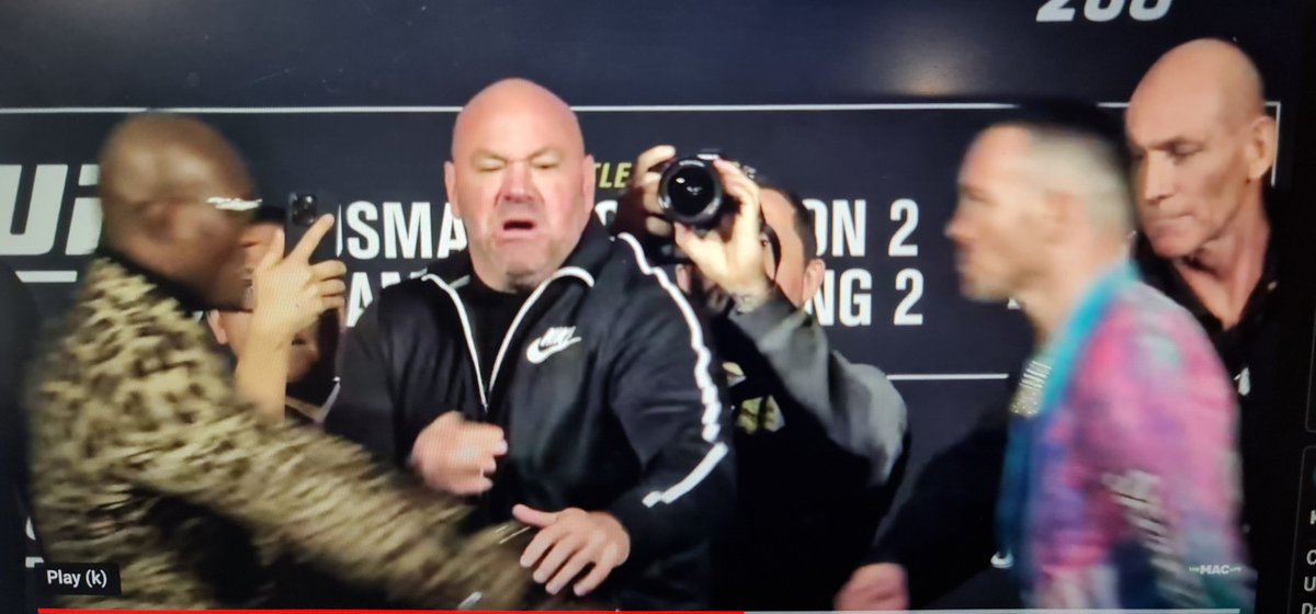 You okay there <a href="/danawhite/">danawhite</a> 🤣 <a href="/ufc/">UFC</a> go get em at UFC 268

#UFC #Changetheview #NPKMedia