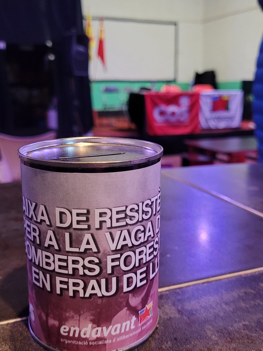 EndavantPB's tweet photo. Veniu al @CasalPopularVr a fer les vostres aportacions a la caixa de resistència de @BbffDe! Si no podeu, també teniu l'oportunitat de fer-les arribar a través del número de compte ES98 3159 0028 9827 9301 0428.
#SolidaritatDeClasse https://t.co/lgJEnTvT5y