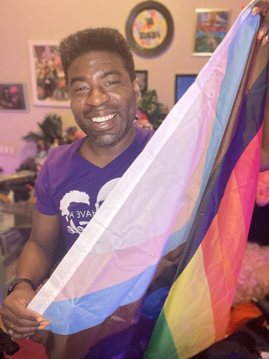 divaminor's tweet photo. 💖🌈🦄 https://t.co/YrRrZd6VPA