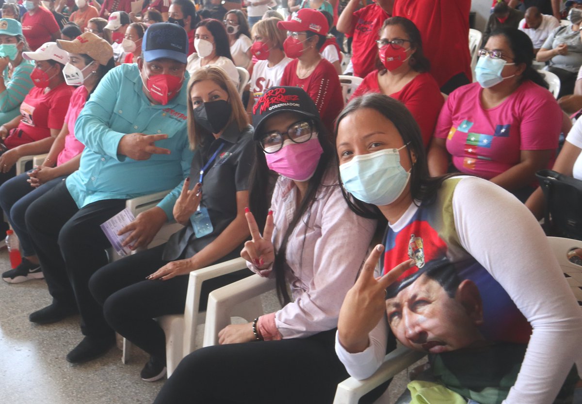 Iroschimajpsuv's tweet image. En Trujillo la revolución tiene aroma de mujer! 
Las mujeres luchadoras, combativas y chavistas de Trujillo estamos resteadas con nuestro candidato a la Gobernación @Gerardo4fPsuv 
Somos una sola fuerza hacia un sólo propósito: ¡Conquistar la victoria el 21 Nov!