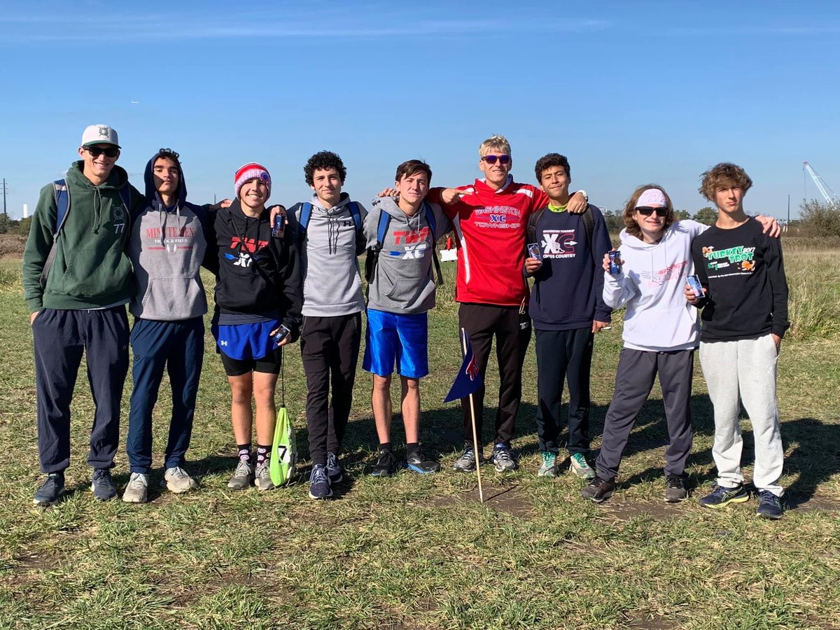 WTBoysTrack's tweet photo. It wasn’t easy but our boys got it done. Congratulations goes out to the Minutemen XC team on their team 5th place finish @ SJ Group 4 Sectionals Meet with this finish they have advanced to next week’s Group 4 State Championship- Great Job Fellas! 🏃🏻#TwpTrackPride #DBlockStrong https://t.co/lbAgtQD47R