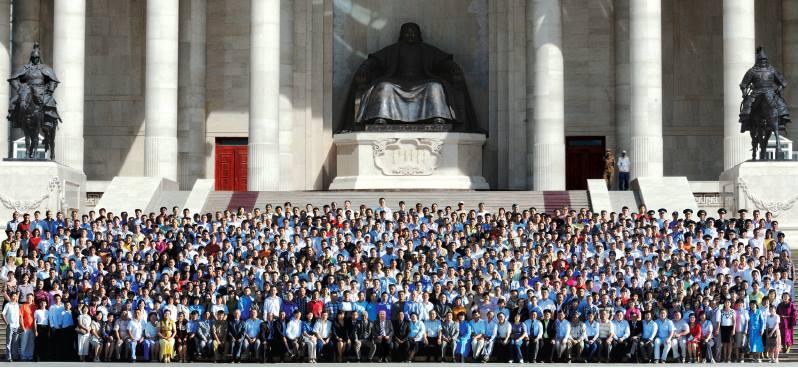 Бүтэн амралтын өглөөний мэндээ намайг олоорой😜