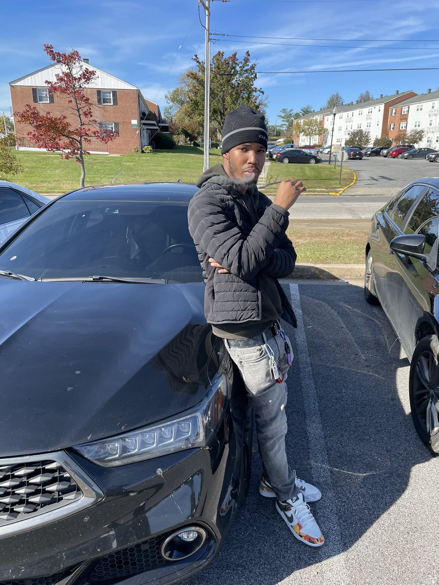 G9Ray_'s tweet photo. I been to deep in my zone for you to bother me #LockedIn #FreeTheFam💔 https://t.co/9zYHI4SyuX