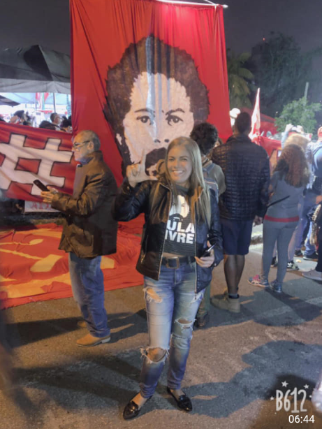 CantiiSandra's tweet image. Sou #LulaEoPTinteirinho de cabo a rabo!
