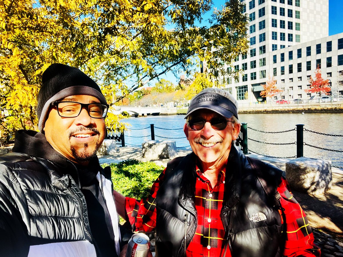 SeanHolleySWH's tweet photo. @SeanHolleySWH and #JimScott
@ProvidenceCol Professors
@WaterFireProv Family https://t.co/z0zVdZg7qS