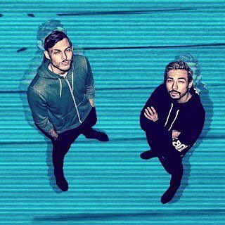 phonograph_me's tweet photo. Celebrating another Saturday with three great new songs just for you! 🎵 Today, we talked about Gravity Circus+Hundred Plus Club+Retro Video Club and their new singles, the link is on our bio, so, go ahead and check them out #music #newmusic #indie #blogger https://t.co/gvNHc8sdUB