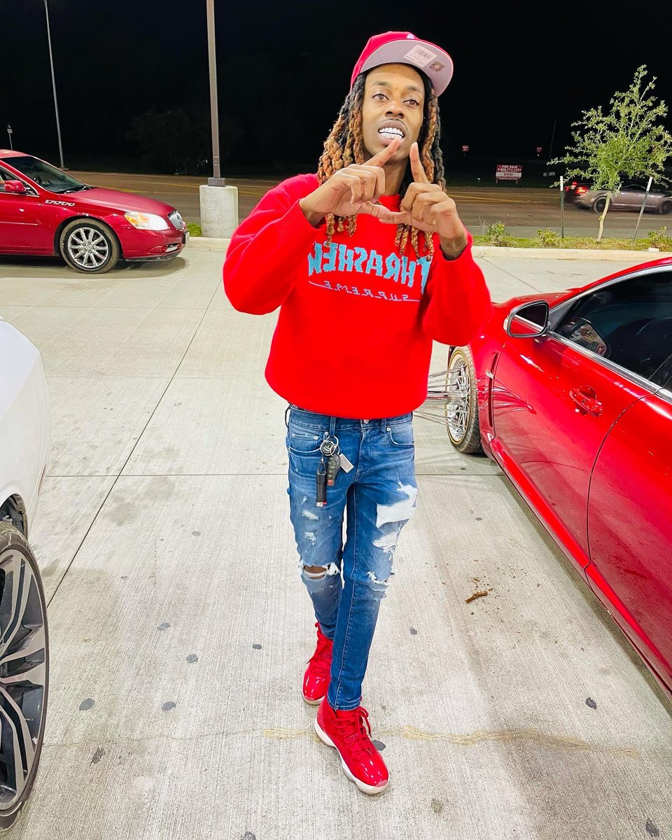 TyTDrizzle's tweet image. I Drip Like Ah Faucet💧Next Set Up I’m Going All Flawless 🥶💎
#VvsDiamonds💎 #Gooy🤮
#BIGBOYBUSINESS #pvamu