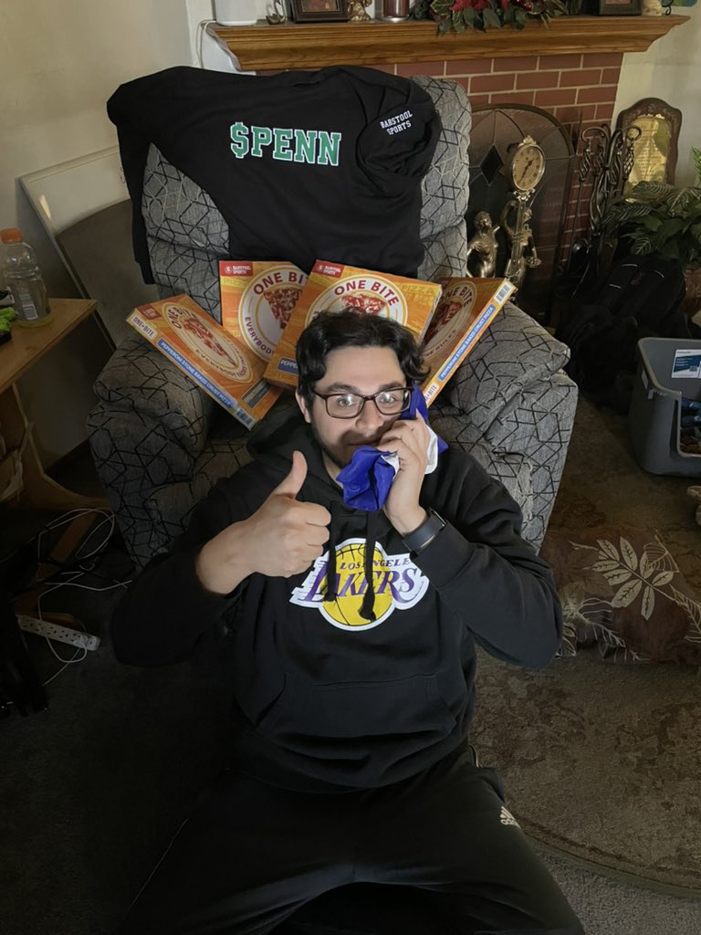 Matt_Rod_10's tweet photo. Even with the wisdom teeth pulled we ride!! #cancelinsider #onebiteweekend #barstoolsports #whereisrico #youdonthavetocome @stoolpresidente @BarstoolBigCat https://t.co/o5Eh8Kkloa