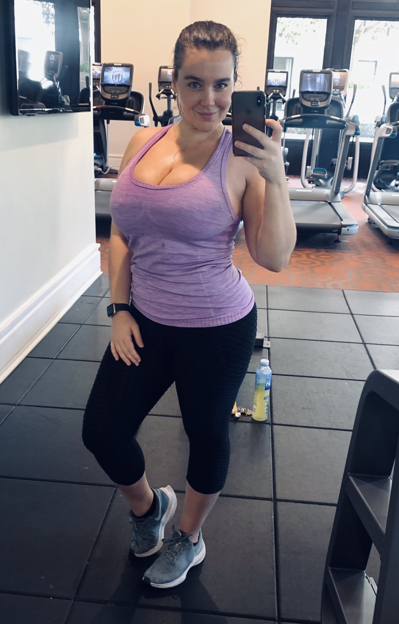 Tw Pornstars 2 Pic Natasha Nice 🇫🇷🇨🇺🇺🇸 Twitter Sporting Hard Nipples The Gym 🍈🎈🏀 849 Pm