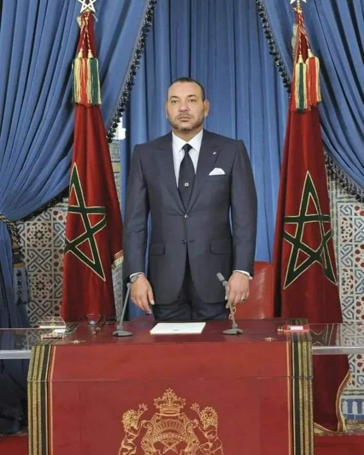 Display_agency's tweet photo. الملك محمد السادس من خطاب المسيرة الخضراء :
- المغرب لا يتفاوض على صحرائه و سيادة الصحراء حقيقة تابتة ✍️
- الصحراء غير قابلة للتفاوض لا سابقا و لا مستقبلا و نرفض كل التفاوضات على الطاولة لأن الصحراء مغربة أبا عن جد✍️ https://t.co/T92OIAn80p