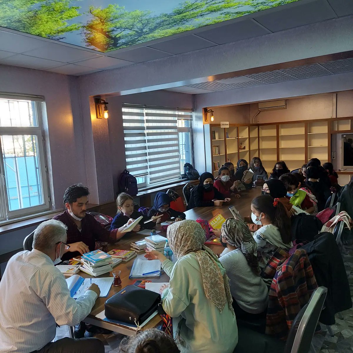 Sarıgazi İmam Hatip Ortaokulu tweet media