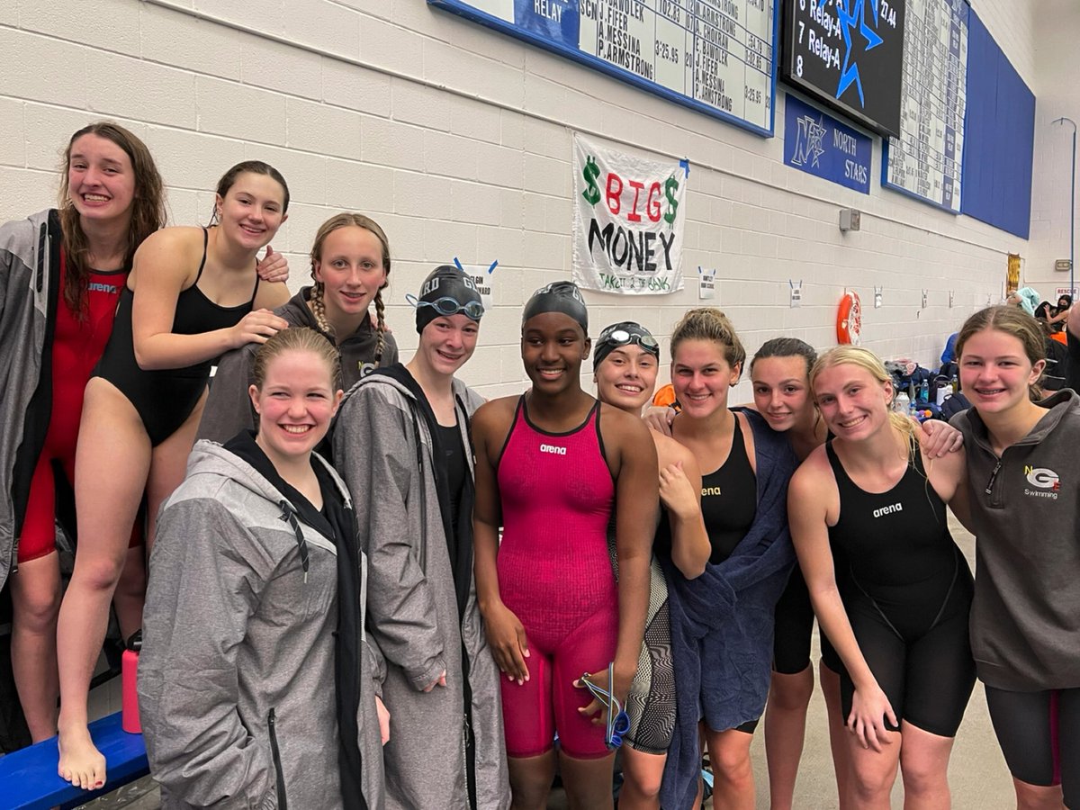 Final medals from 2021 Sectionals! Ella takes home 5th in the 100 Breast with a lifetime best time! The 400 Free Relay of Allie, Dahlia, Trinity, and Veandra take 6th! Great swims, even better season! 🏅🏊‍♀️🏅 #GlenbardPride @mbowsergbn <a href="/GEHS_Athletics/">Glenbard East Athletics</a>