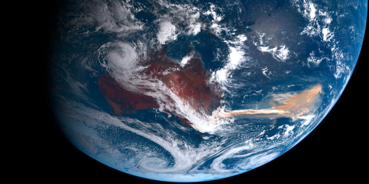 NASAEarth's tweet photo. Iron-rich aerosols from the 2019-2020 fires fertilized huge phytoplankton populations in the far South Pacific. https://t.co/f8PEtRVTqF https://t.co/IyoXJm7TOQ