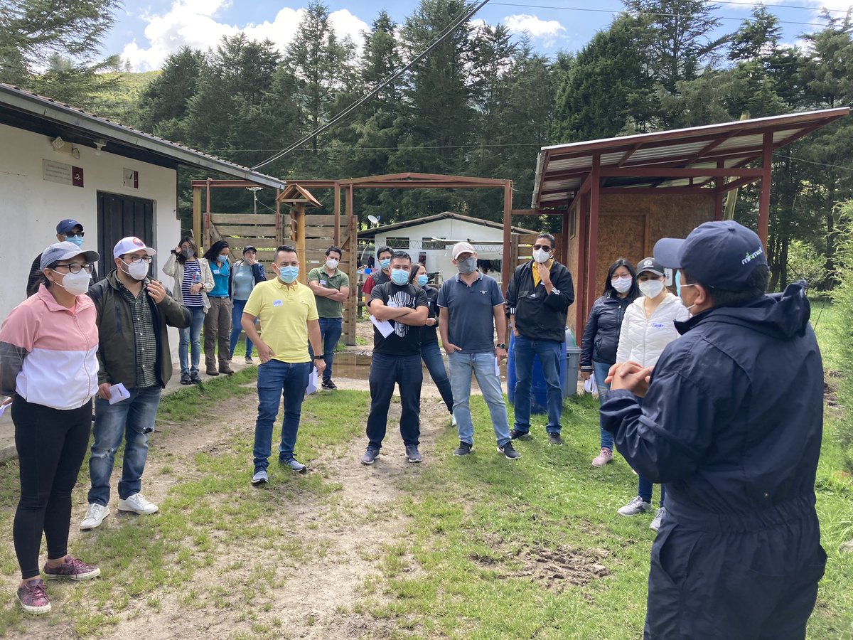 UDLAEcuador's tweet image. #EDNUDLA Hoy los nuevos estudiantes del #MBA visitaron La Granja para aprender sobre los procesos productivos y realizar actividades que potencien sus habilidades y talentos.