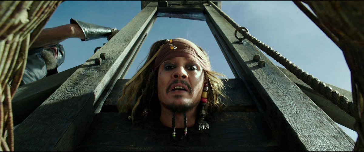 AlexPotc's tweet photo. Piratas del caribe: La venganza de Salazar en Cuatro, todos a usar el #JusticeForJohnnyDepp 💓🔥🏴‍☠️ https://t.co/JtIPnhFjg7