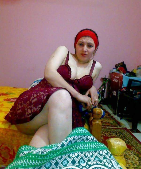 ded1a1's tweet photo. احلى حاجه فى عمتو مش بتتناك من اى حد 
مش زيي هايجه على زبر اى حد ادرجه بسيب الولاد اللى فى الاعدادى ينيكونى ويفشخو كسى وبوقفهم صف♥️ https://t.co/NNDwpHQiZT