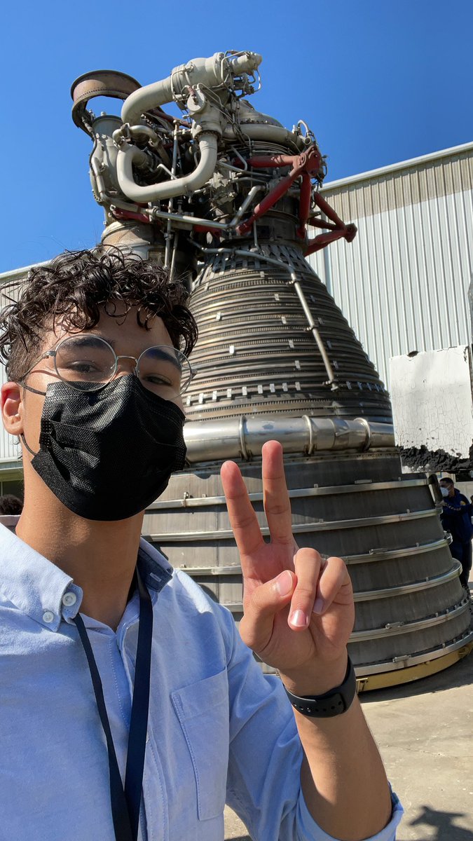 Jchamorro37's tweet photo. Having the time of my life #SpaceVision2021 https://t.co/zhcjaV3Pho