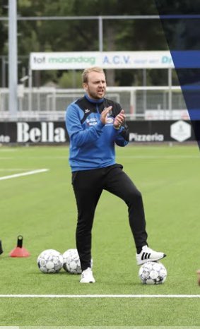 WitteRobin's tweet photo. Om een volgende stap te kunnen maken in mijn ontwikkeling als trainer/coach sta ik open voor een nieuwe uitdaging. Ambities in deze fase: hoofdtrainer, assistent-trainer BVO en/of iets met videoanalyse. Delen wordt gewaardeerd! #ontwikkeling #trainercoach #ambitieus https://t.co/gXIW5AFWaz