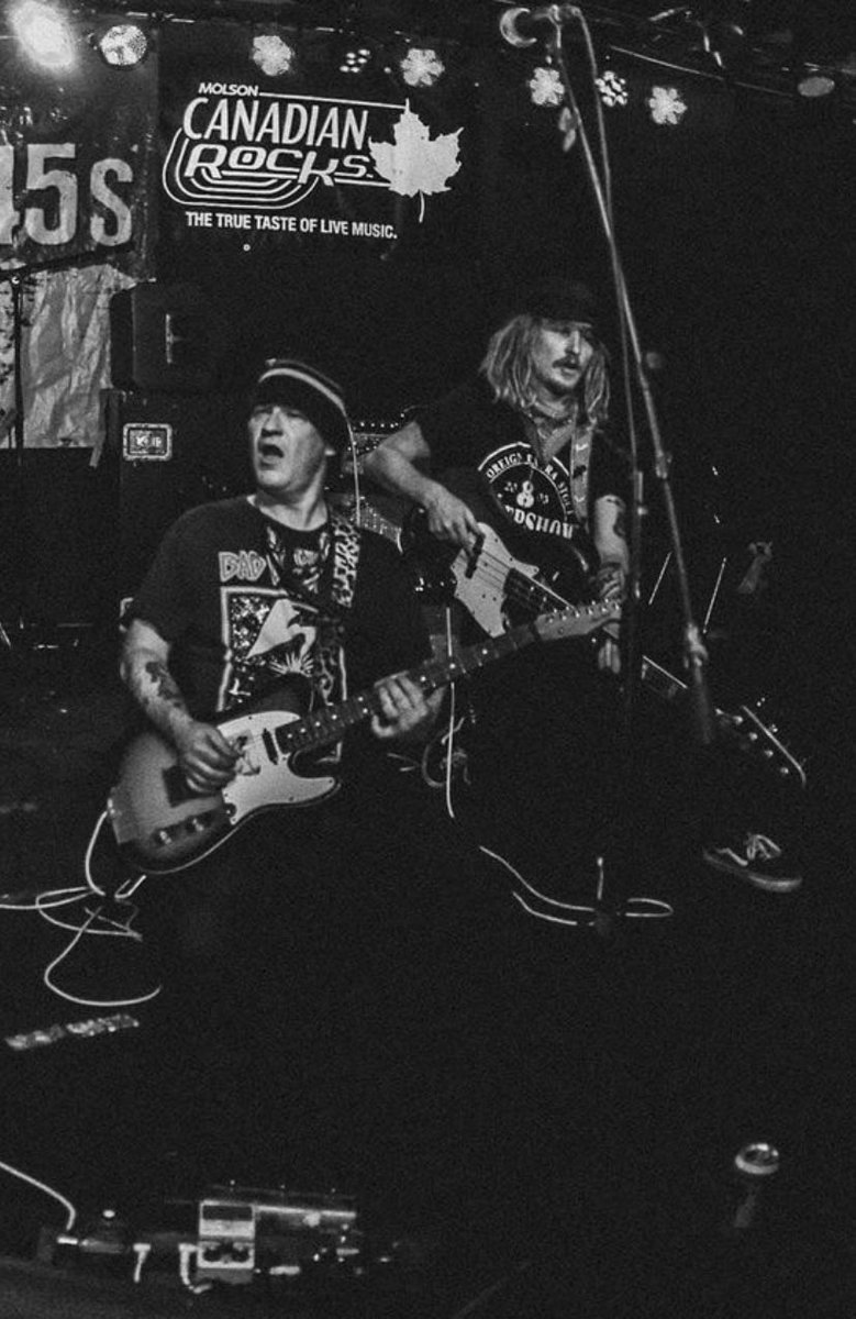 Kman45s's tweet photo. Last show of the tour. Brothers. More shows coming soon. #ska #skapunk #reggae #reggaepunk #winnipeg #Montreal #Canada #livemusic #stomprecords @ReverendGuitars @Fender #Brothers @Frankie45s https://t.co/QeZI3Razy1